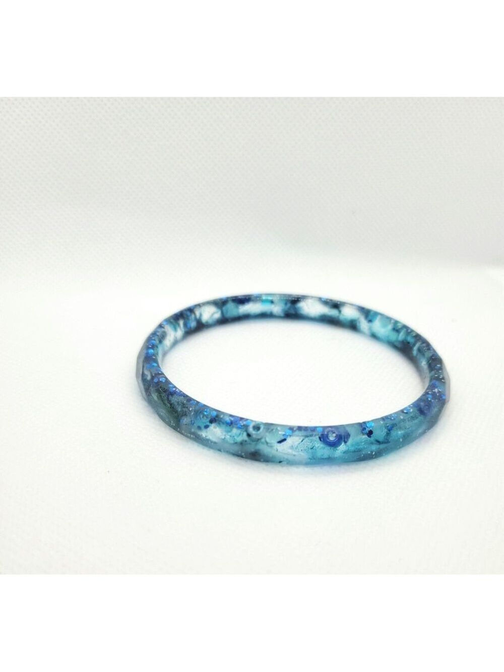 Handmade Resin Bracelet Blue Glitter Glow - Picture 5 of 8